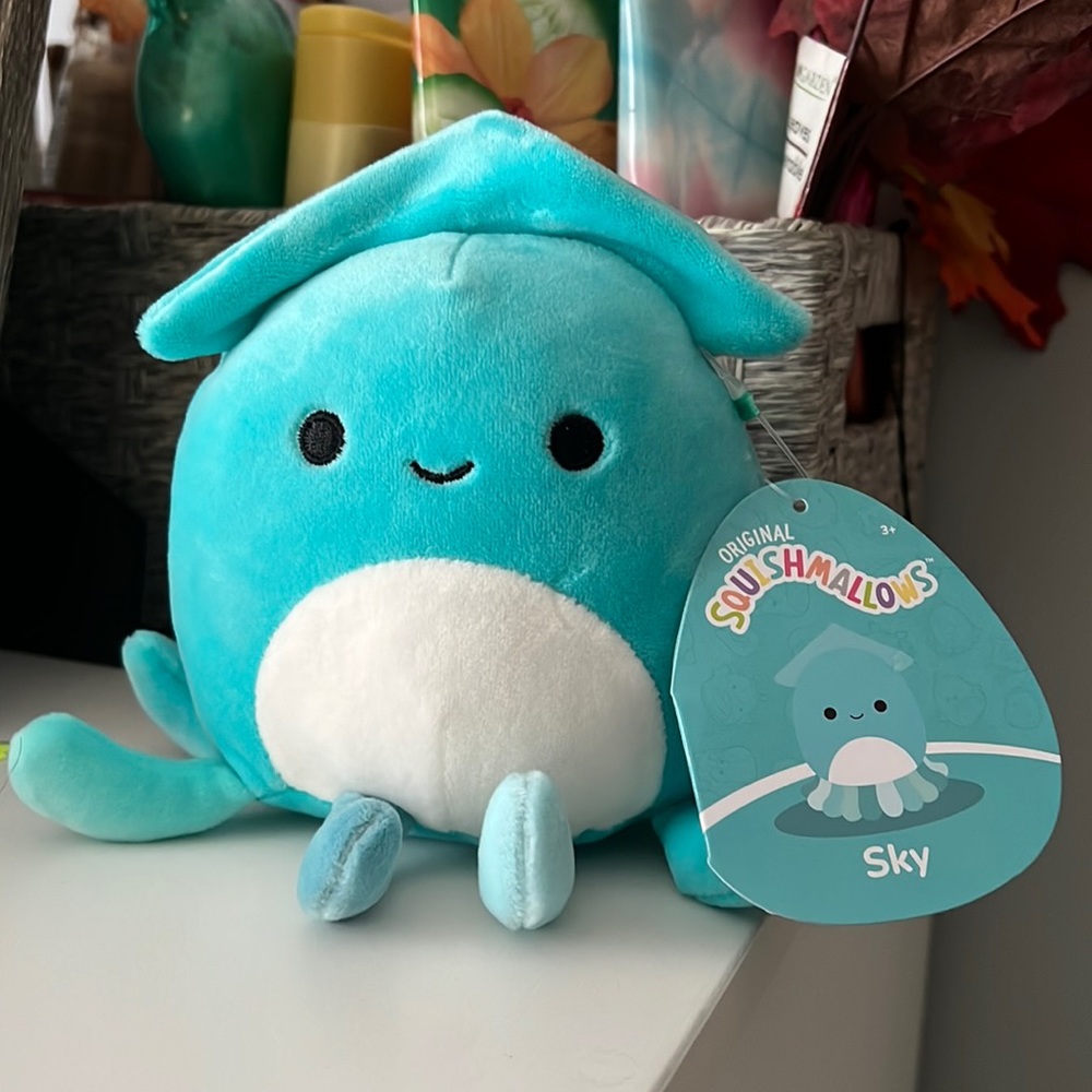 NEW 5in Sky the Squid Squishmallow